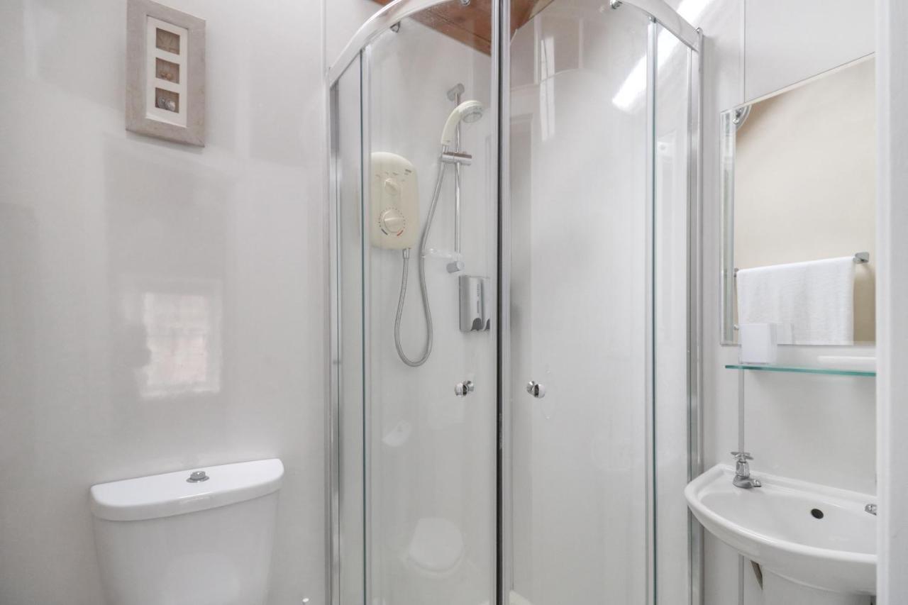 Whinstone Holiday Home In Falkland - Sleeps 8 Exterior photo