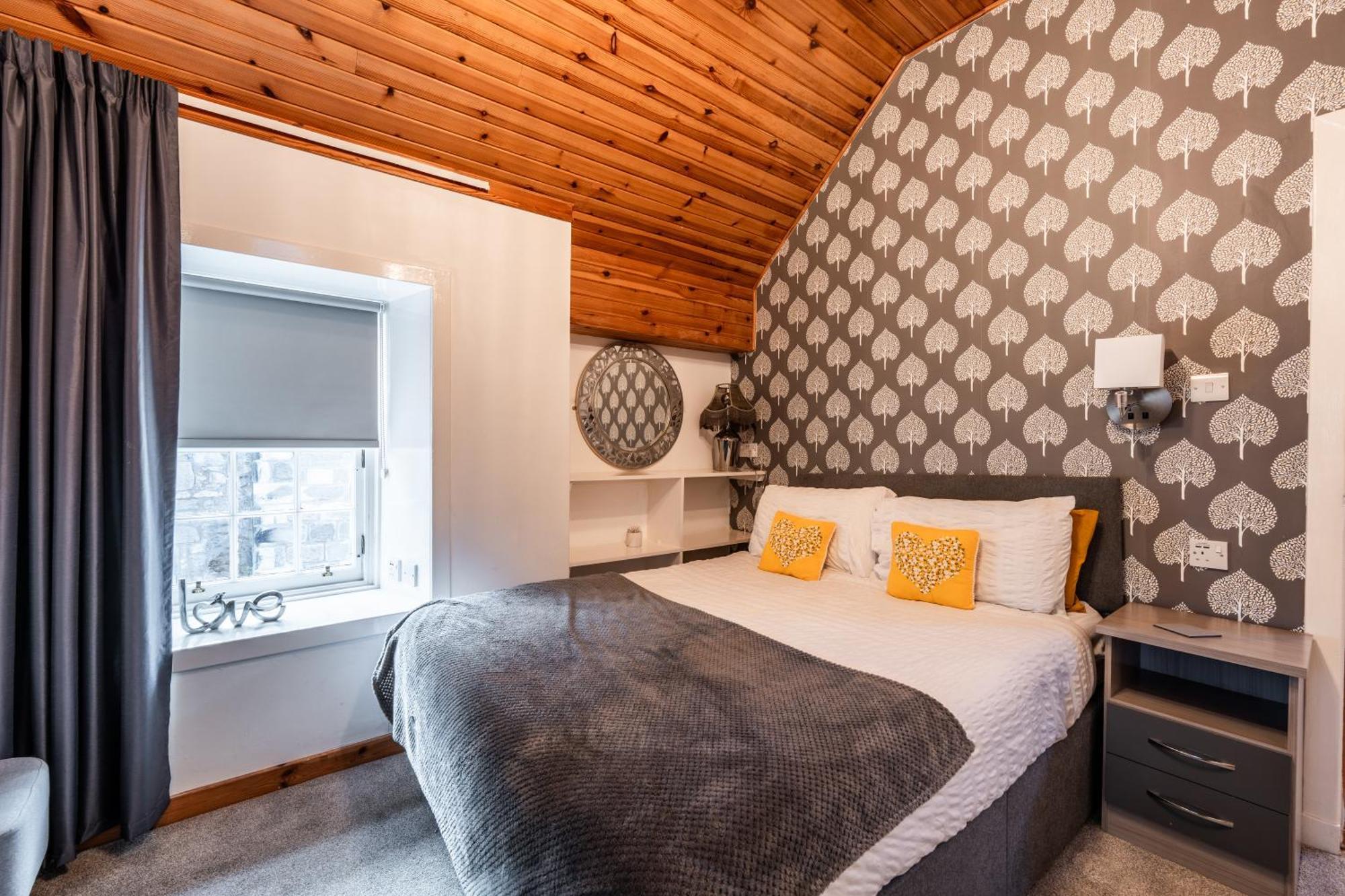 Whinstone Holiday Home In Falkland - Sleeps 8 Exterior photo