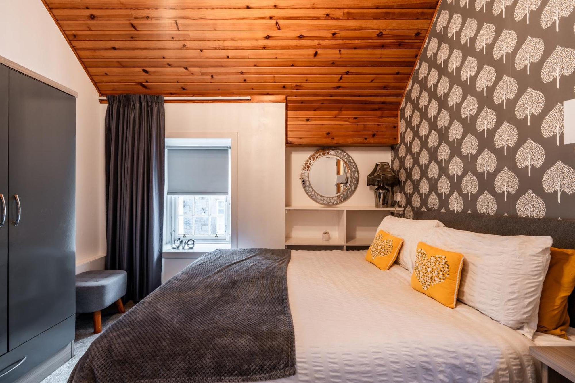 Whinstone Holiday Home In Falkland - Sleeps 8 Exterior photo