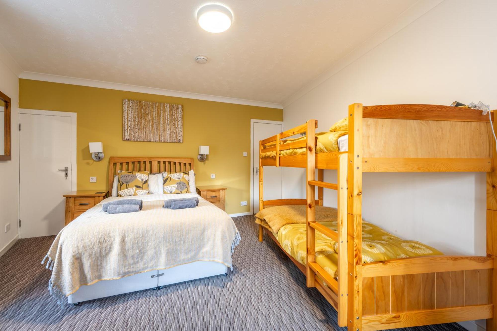 Whinstone Holiday Home In Falkland - Sleeps 8 Exterior photo